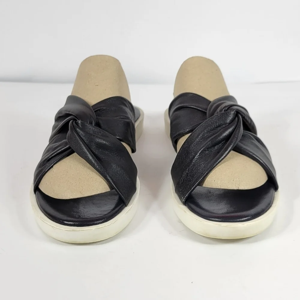 Urban Outfitters  Sandals #410 Size 10